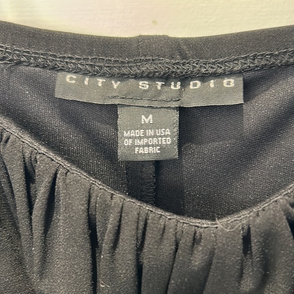 Beautiful Black mini dress - Picture 5 of 6